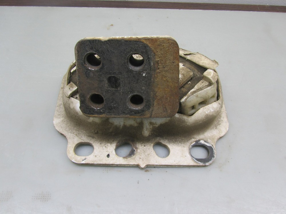 KEN WORTH NP 1005 MOTOR MOUNT, USED