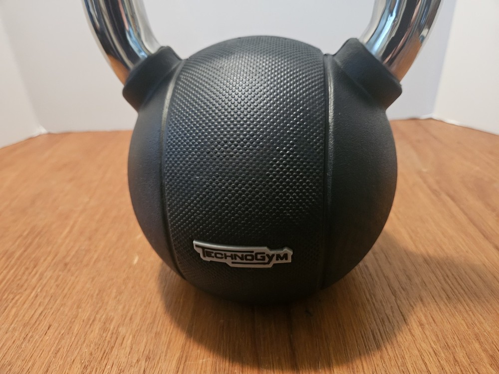 Technogym Kettlebell 20kg - Stainless Steel Handle, Rubber base