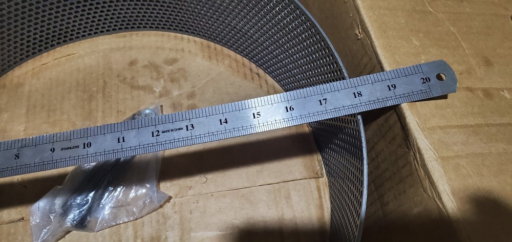 Farmatic 18" SCREEN, FM 18" WITH 6" OPENINGS-OLD (FULL CIRCLE)