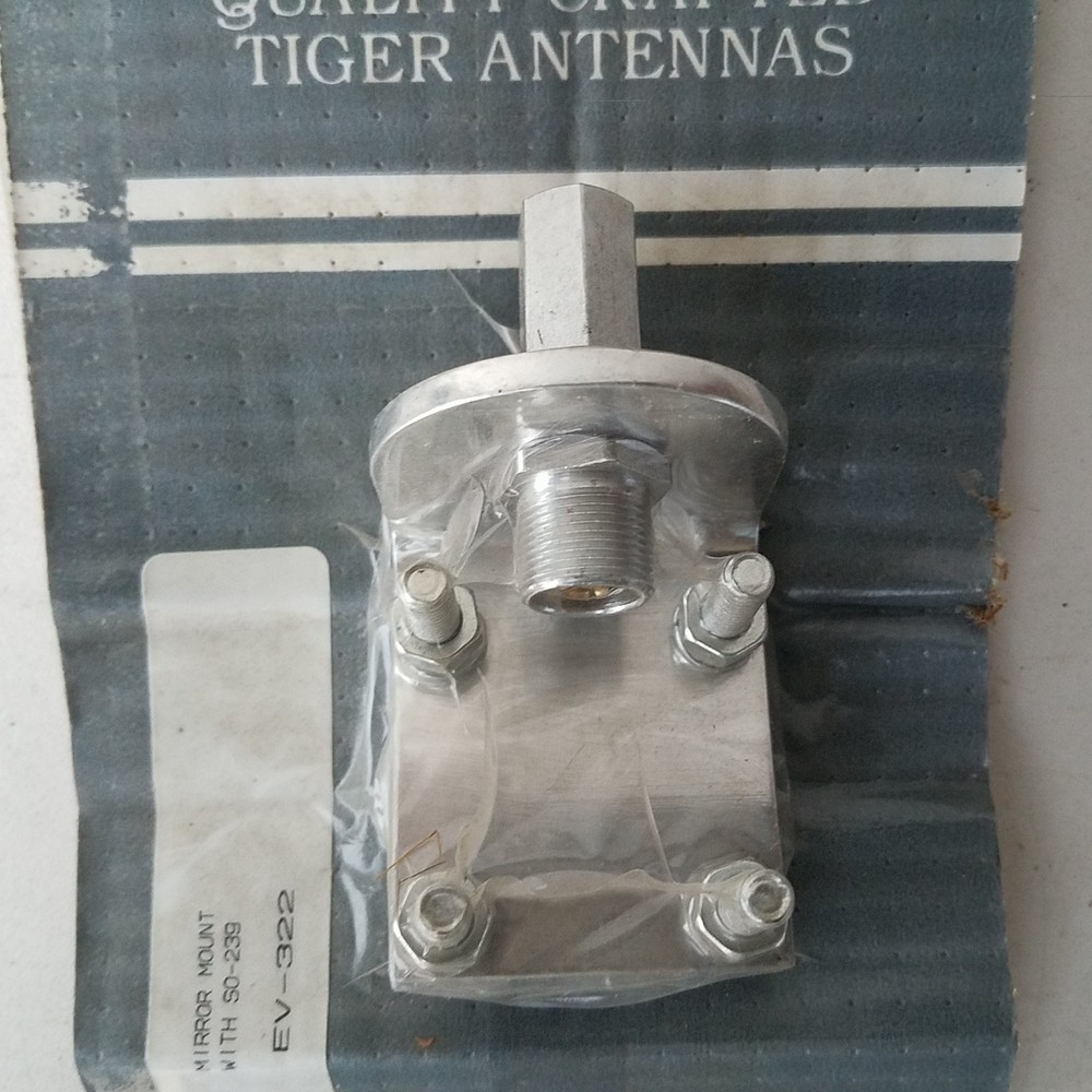 Everhardt EV-322 Antenna Mirror Mount S0-239