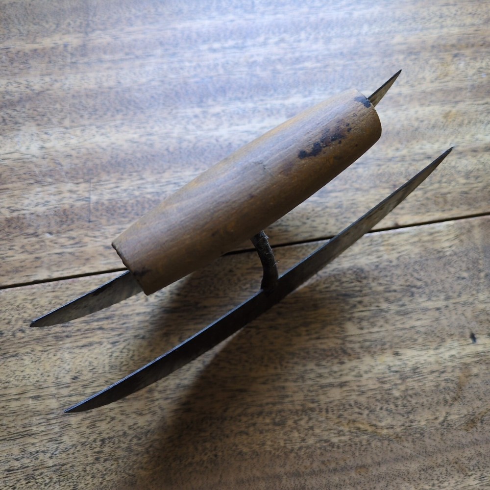 Vintage Two Bladed Food Chopper