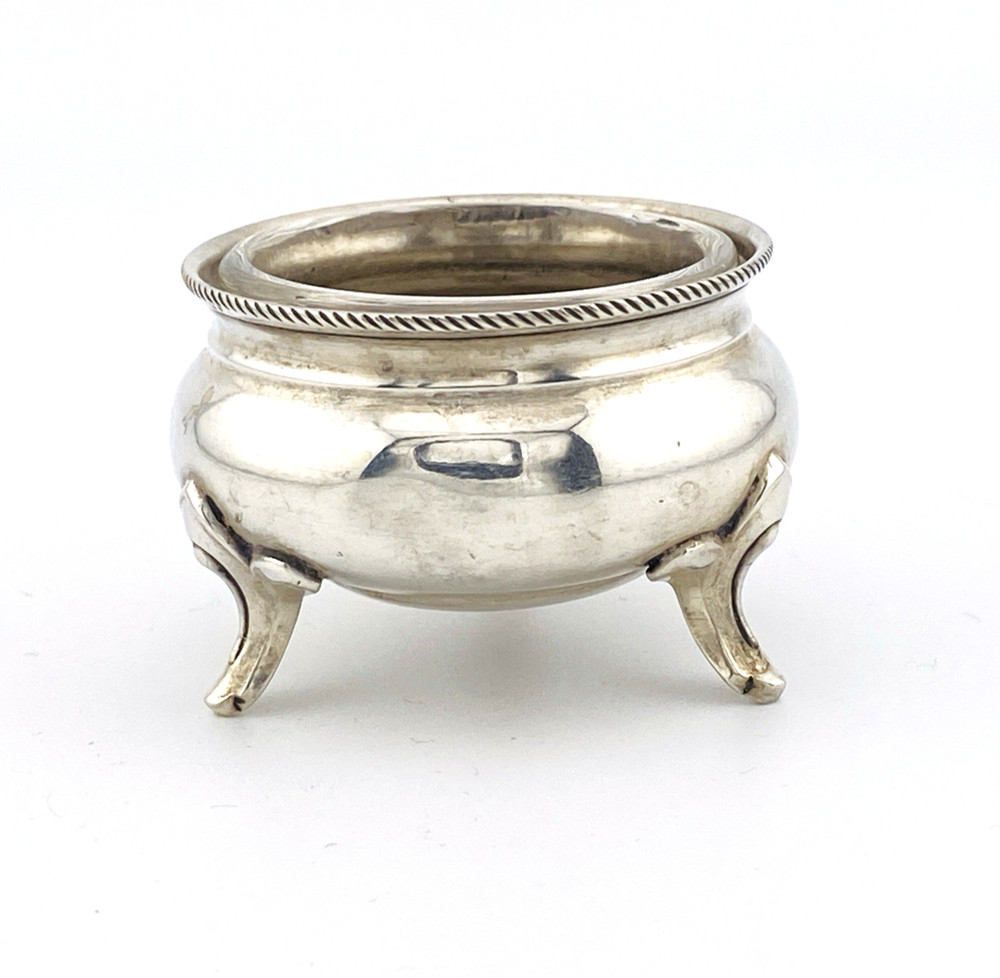 Vintage 800 Silver Footed Open Salt with Glass Insert