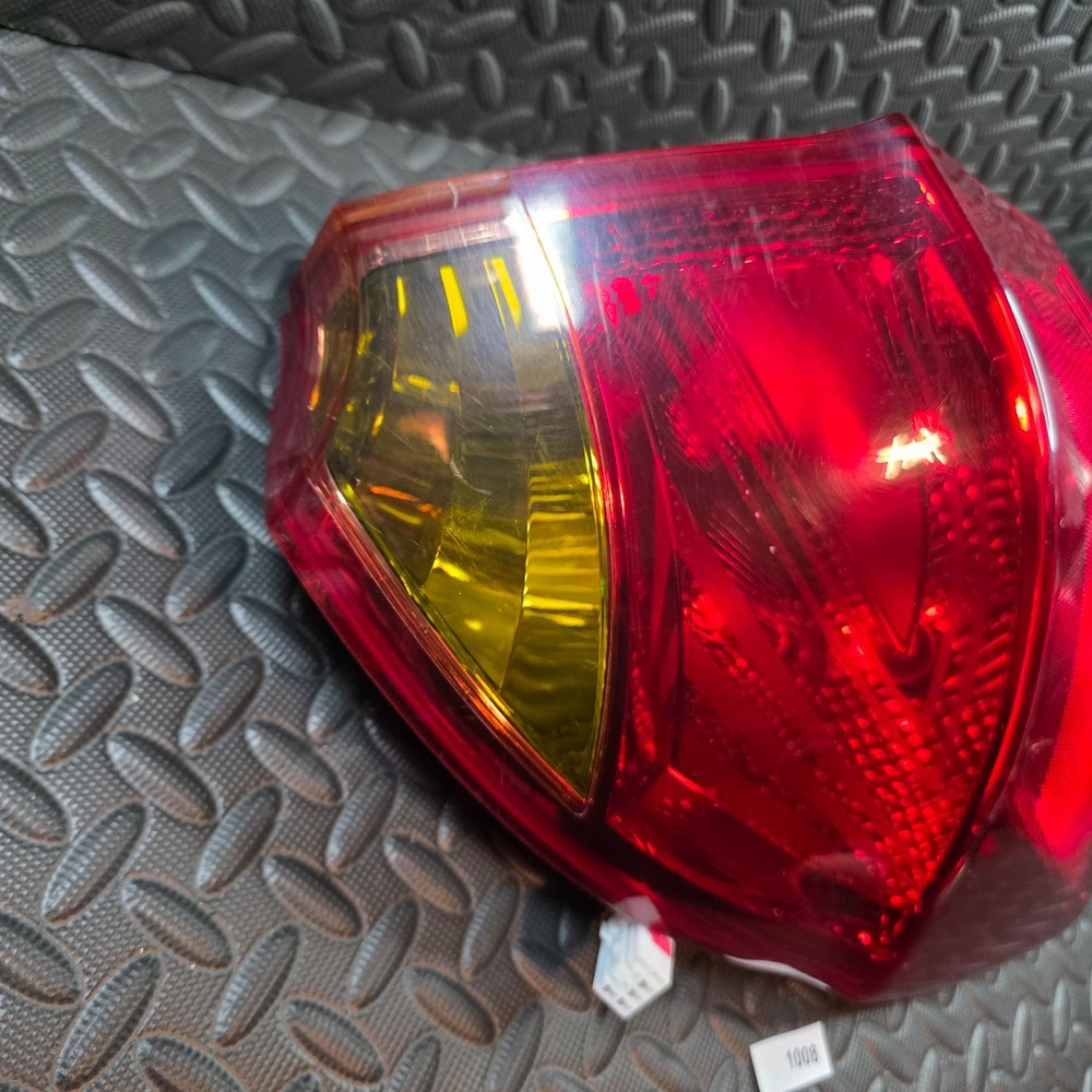 2012 KIA CEED MK2 HATCHBACK TAIL LIGHT REAR RIGHT DRIVER SIDE 92402-A20