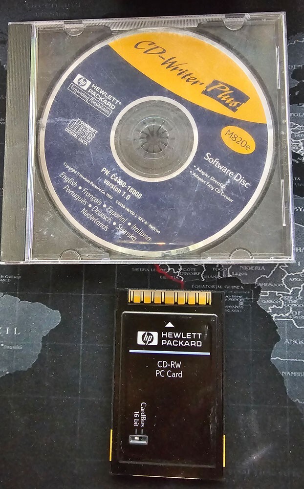 Vintage HP M820e CD-Writer Plus w/ Software Disk, Cable, setup paperwk & PC Card