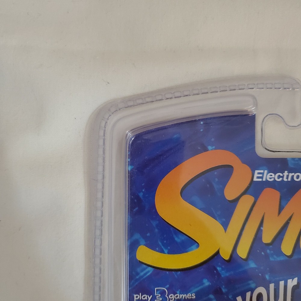 Milton Bradley 2002 SIMON Electronic Hand-Held Mini 25TH Anniversary Version-New