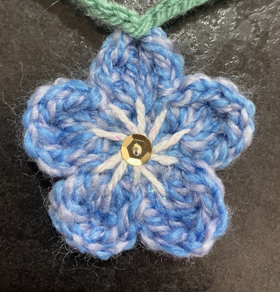 🌸hand Crochet Forget Me Not Flower Bunting Window Sequin SPRING Gift