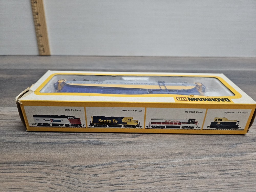 Bachmann Locomotive Chesapeake & Ohio Train Engine