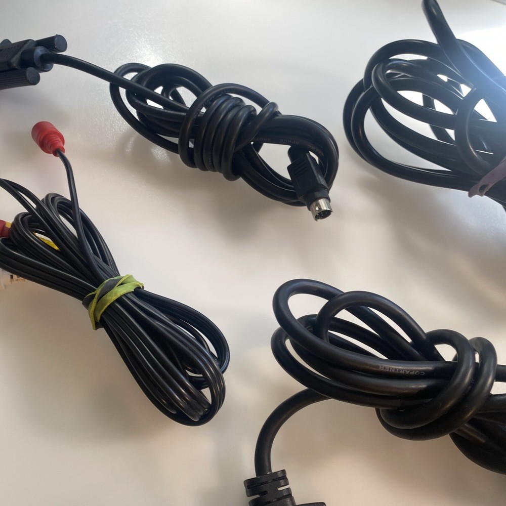 InFocus LP400 800x600 Projector 📽️ Untested Powers 🆙 and runs za3