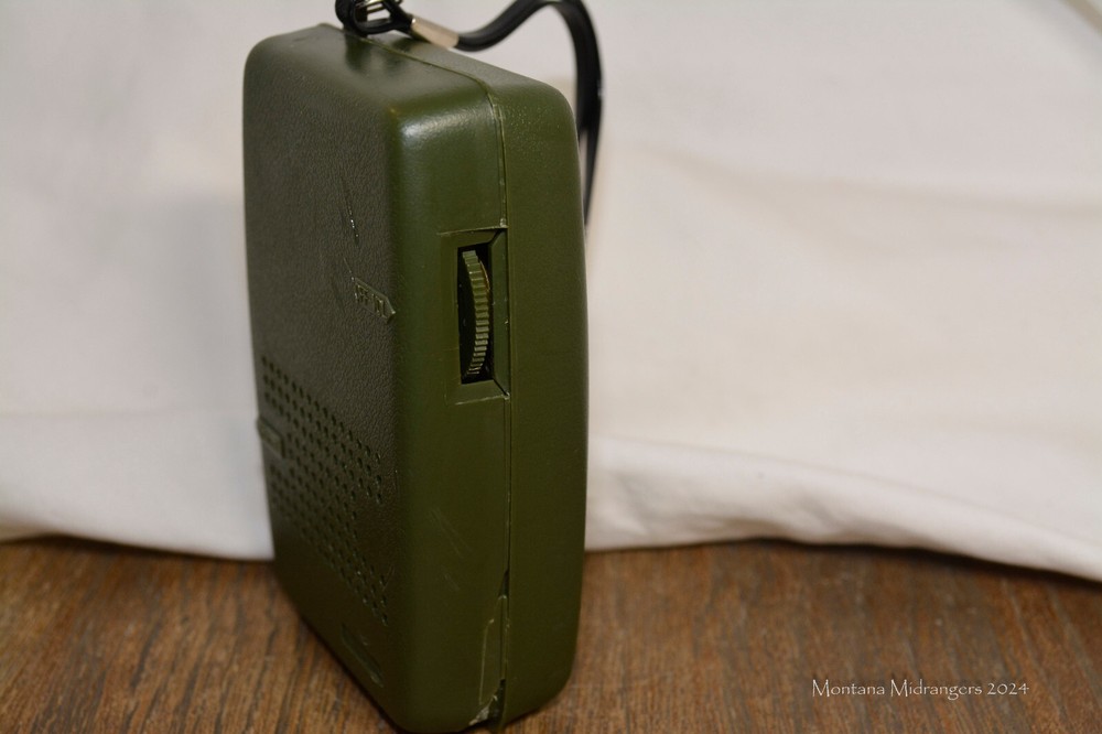 Aro Arrow AM Solid State Radio Tested Working Some Squeal At Times