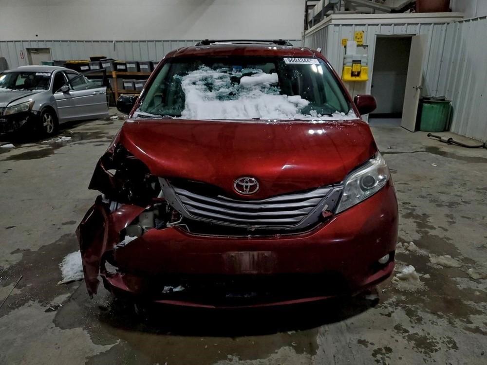 Engine ECM Electronic Control Module 3.5L 2GRFE Engine Fits 15-16 SIENNA 2084561