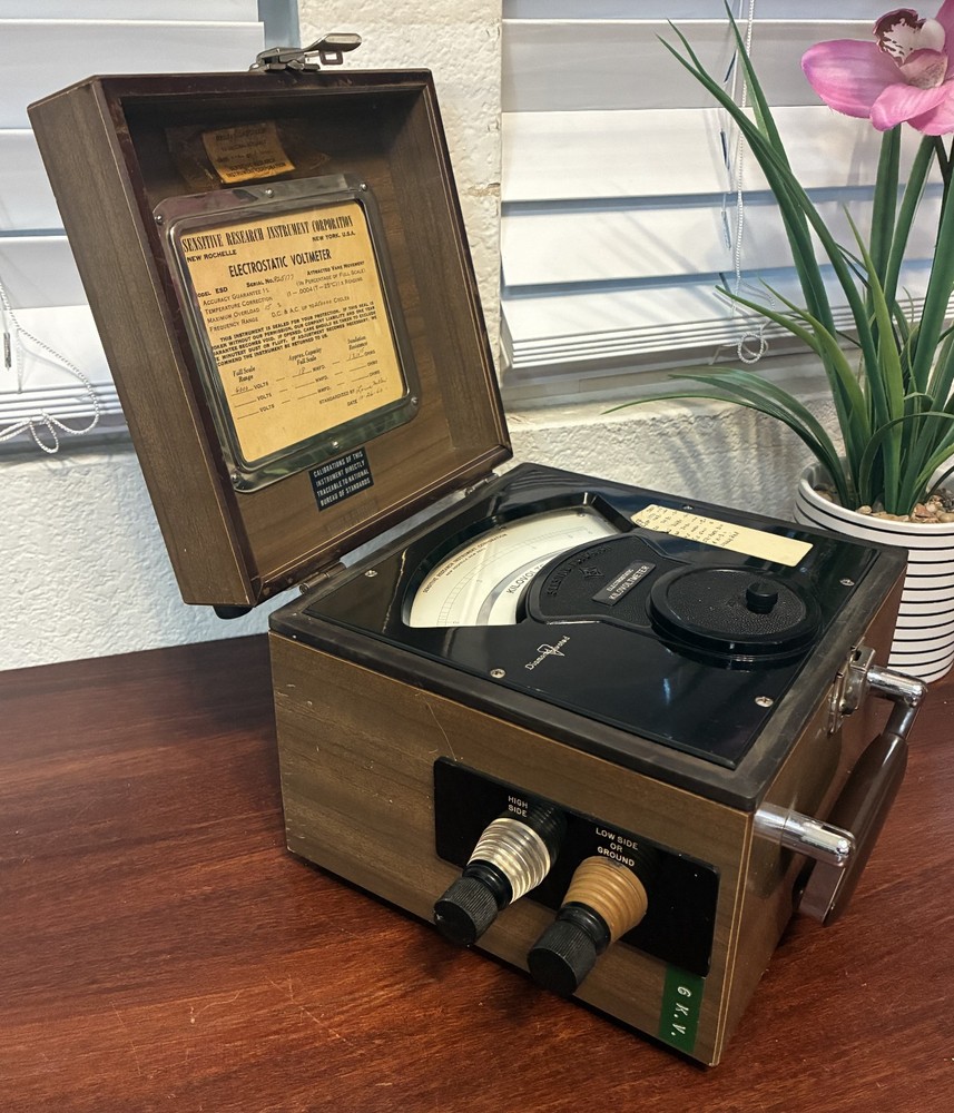 1960 Sensitive Research - Electrostatic Voltmeter Model ESD