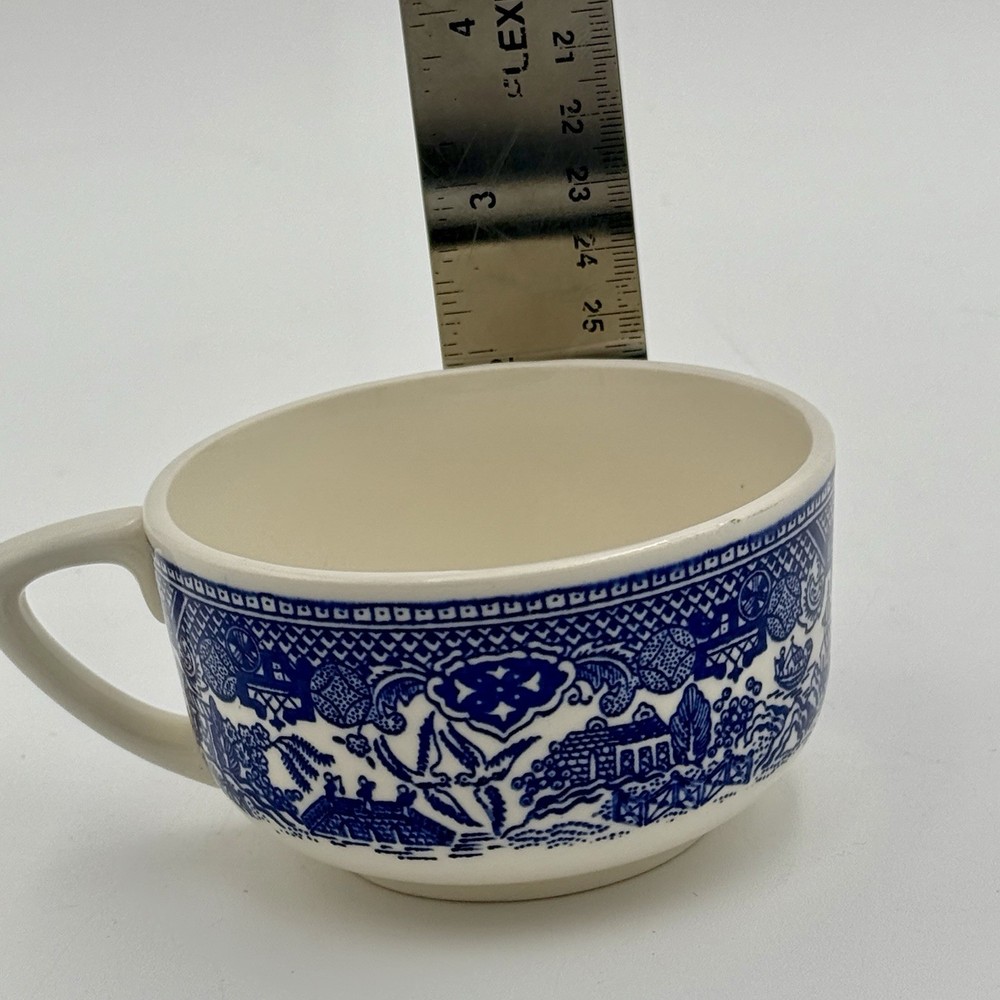 Vintage Blue Willow 6 Oz Tea Cup Handle Unmarked