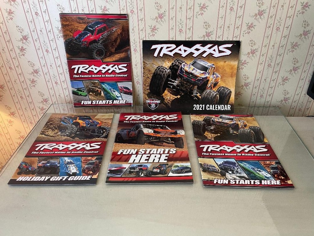 traxxas 3 catalogs + 2021 calendar Lot