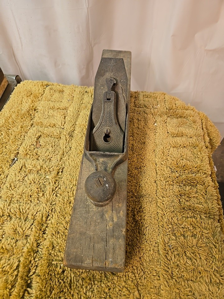 ANTIQUE WOOD PLANE 20"