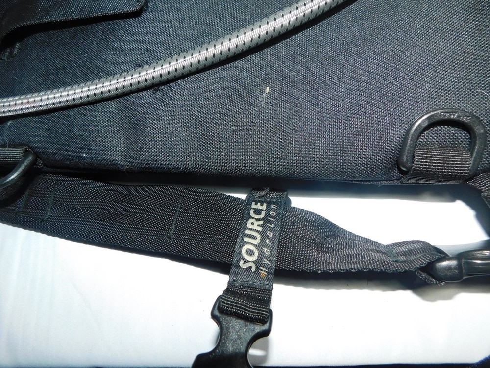 HYDRATION PACK Source Sport 2L Hydration Black Backpack NEW