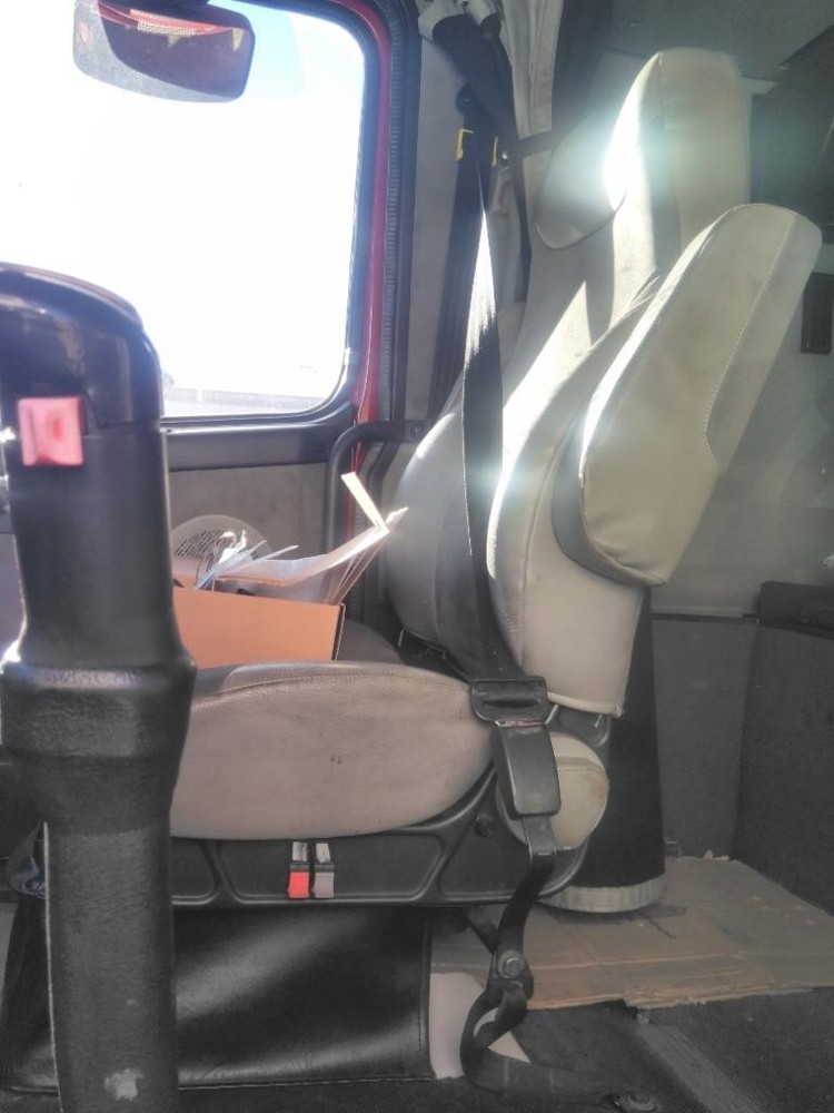 Replaces 2011 VOLVO VNL FRONT SEAT ,  GA