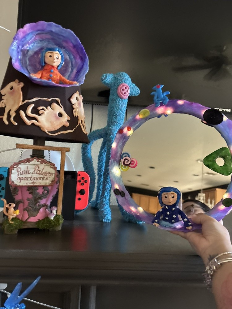 Coraline Light Up Tunnel Mirror