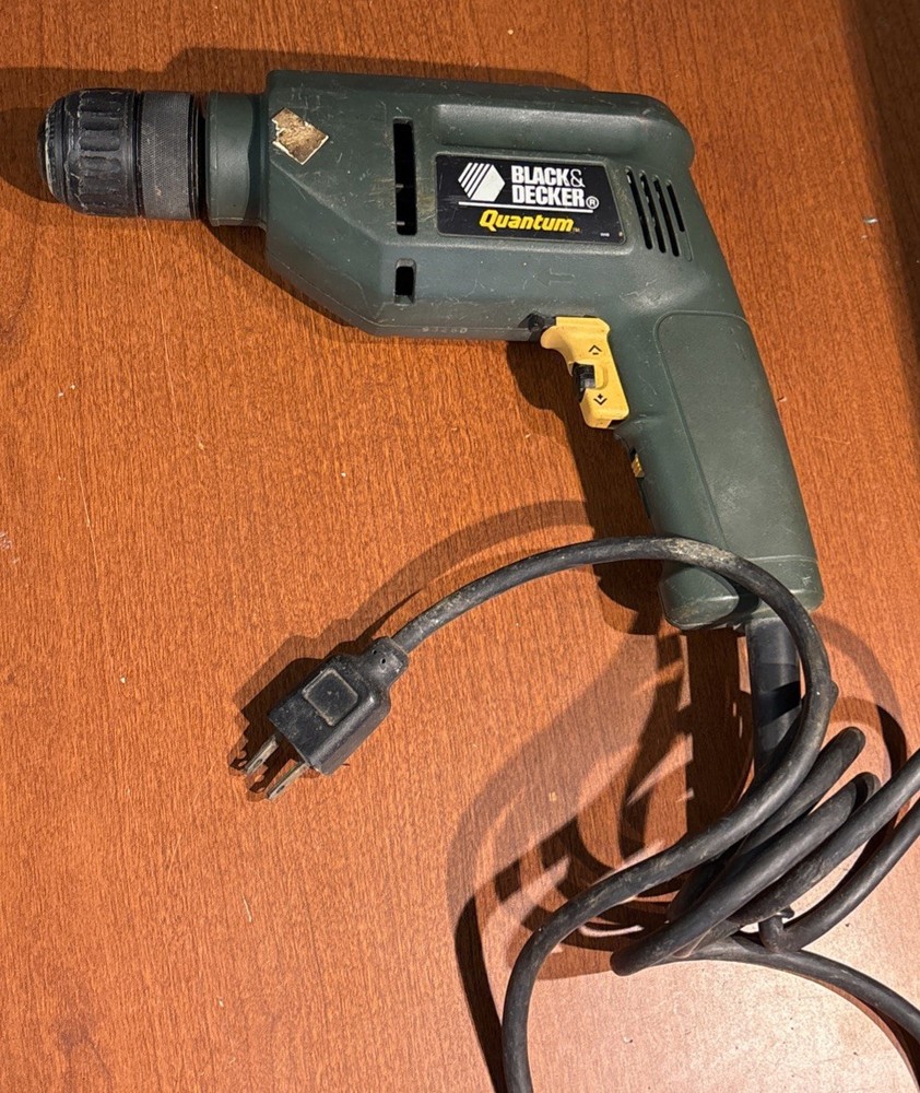 Black And Decker Quantum Pro Keyless Variable Speed 3/8” Corded Drill Vintage