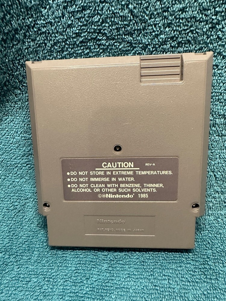 Nintendo NES System Mario Games 2 Controllers Zapper Cords Tested