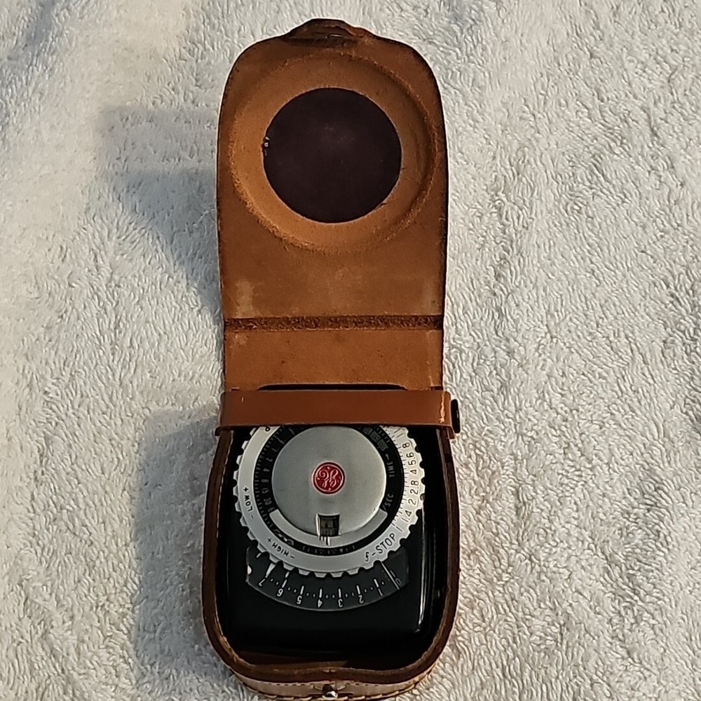 Exposure Meter General Electric Type PR-1 With Leather Case Locking Memory