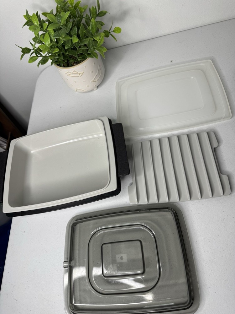 Farberware Microwave Cookware 2 Quart w/ Bacon Rack 4 Piece