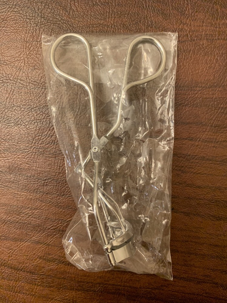 NEW- Silver Eyelash Curler Makeup Accessory Beauty Tool