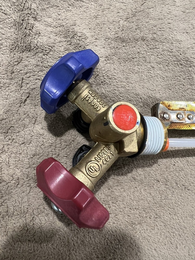 Y-Valve for Refrigerant Recovery Cylinders