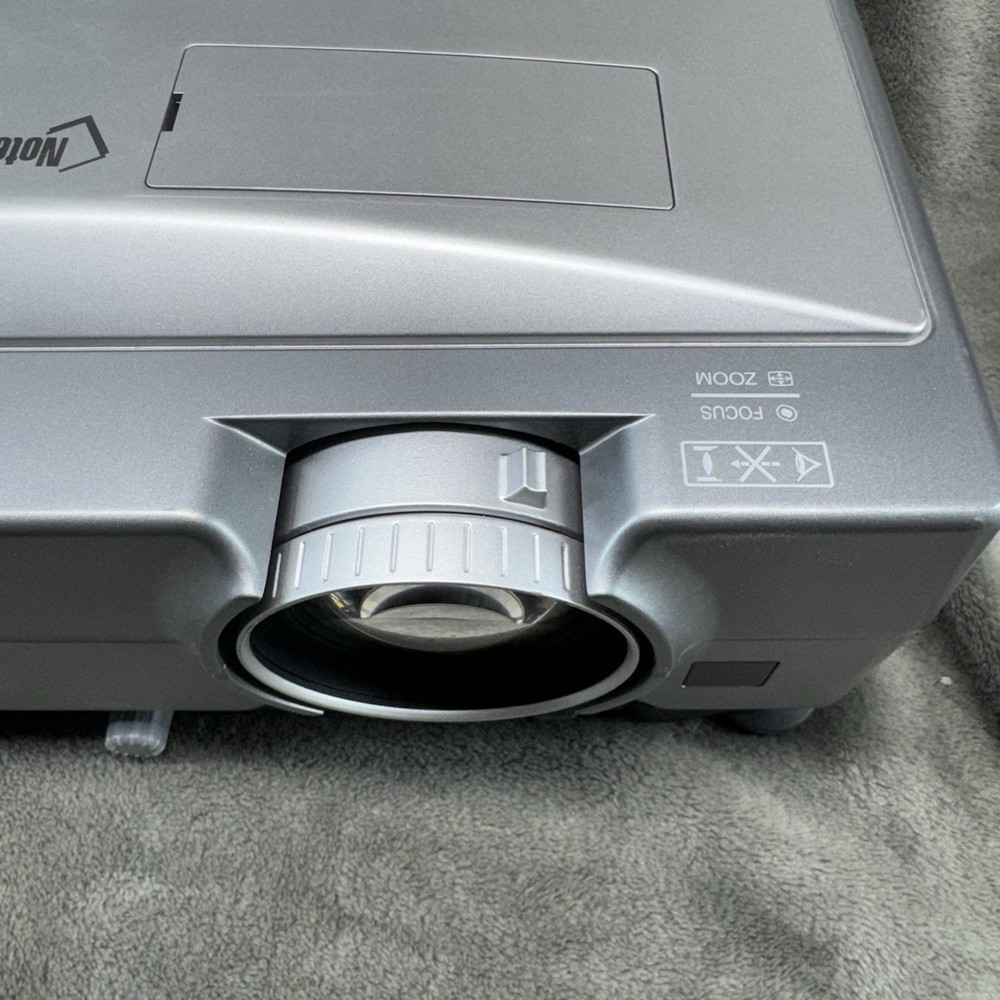Sharp XG-C330X 3LCD Projector 3300 ANSI With Remote