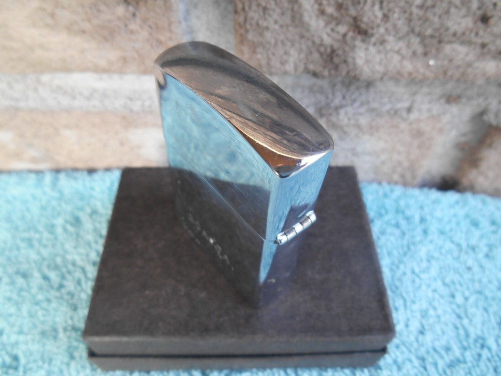 VINTAGE RONSON WIND II POLISHED CHROME FLIP TOP CIGARETTE LIGHTER