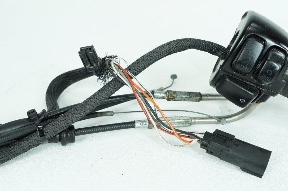 09 Harley Dyna Super Glide Custom OEM Right Engine Start Kill Switches Controls