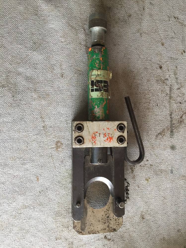 Thomas and Betts Hydraulic Cable Cutter T&B greenlee