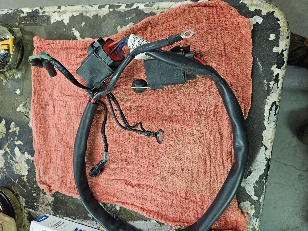 8m0020880 826802t36 trim harness