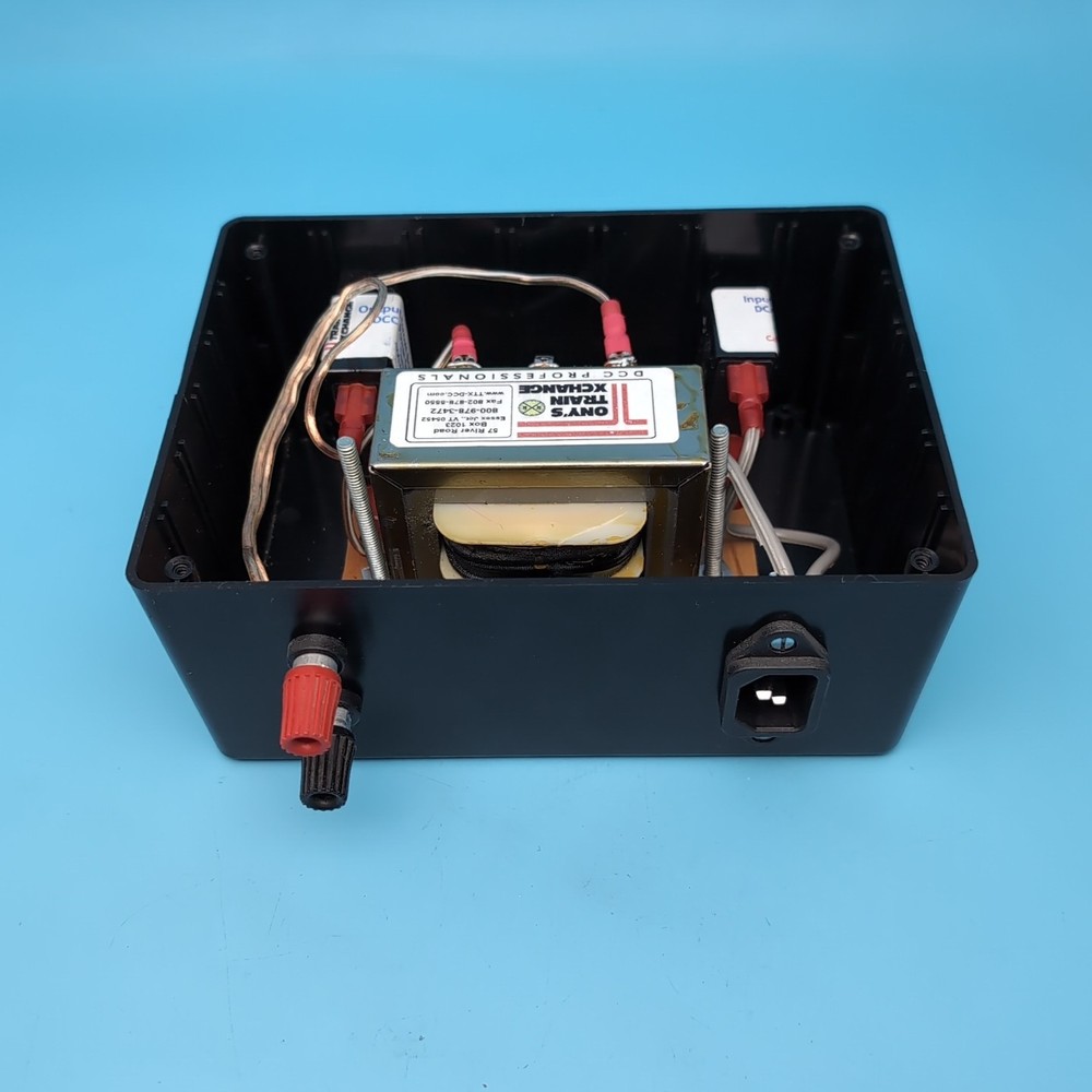 Tony's Train Exchange Power Transformer w/ Circuit Breakers LOOK Model Railroad