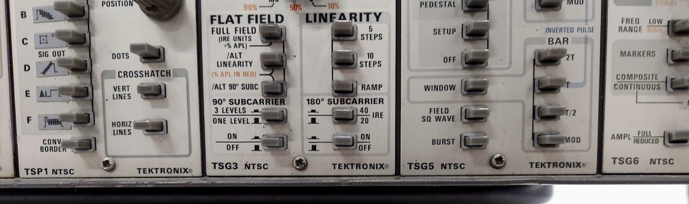 Tektronix 1410 Sync Generator *CHECK DESC FOR CARDS*