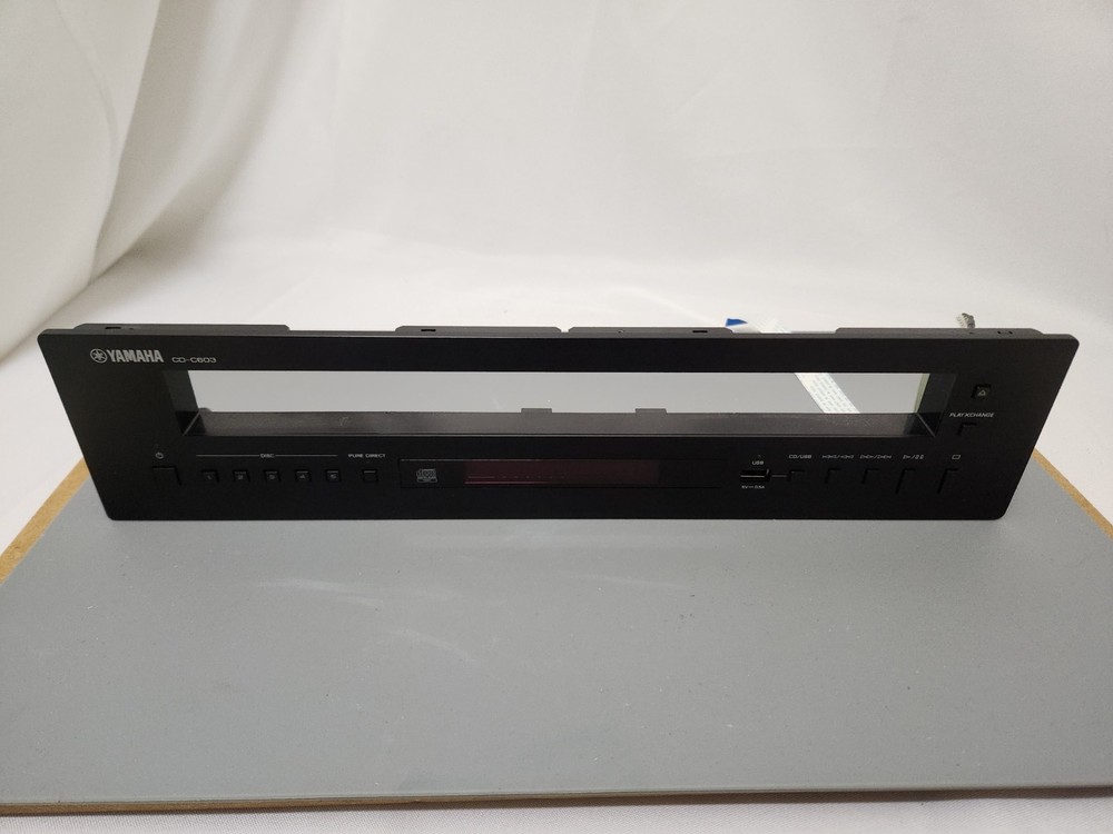 Yamaha CD-C603 front panel with display tested works