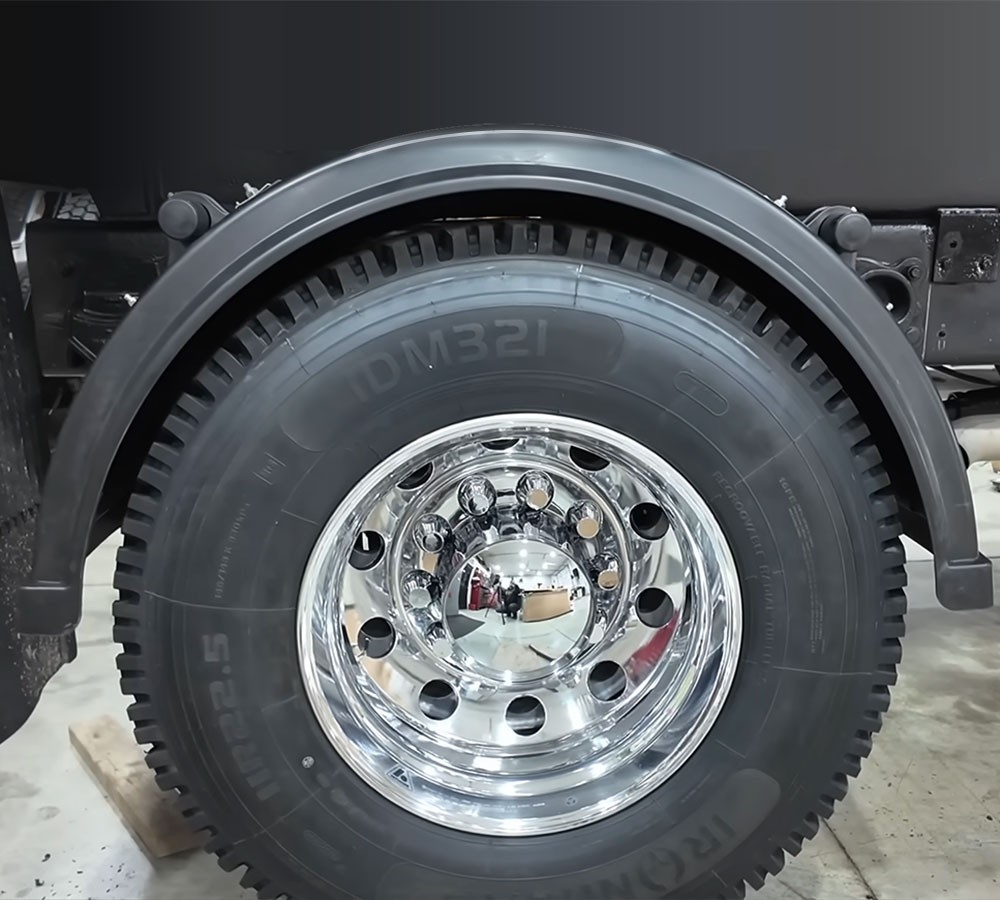 2 Pack Ribbed Poly Fender for Trucks with 24.5