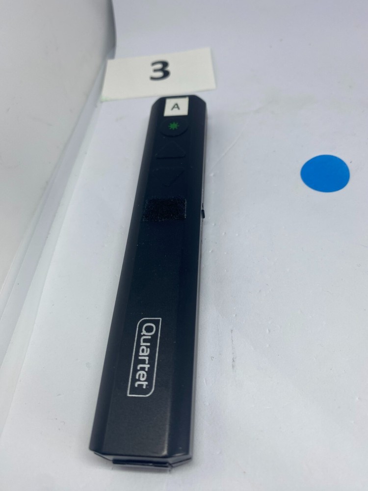 Quartet Brilliant Green Laser Pointer & Wireless Remote, Class 3a, Black