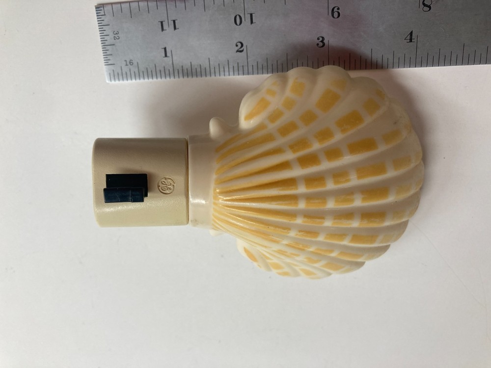 Seashell Shaped Night Light GE Plug in Beach Decor beige white