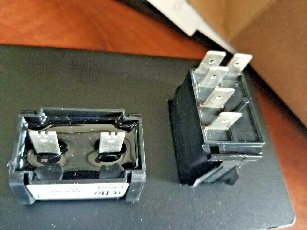 ONAN DIESEL SILENT REMOTE START SWITCH & DIGITAL HOUR METER QUIET 12V PANEL