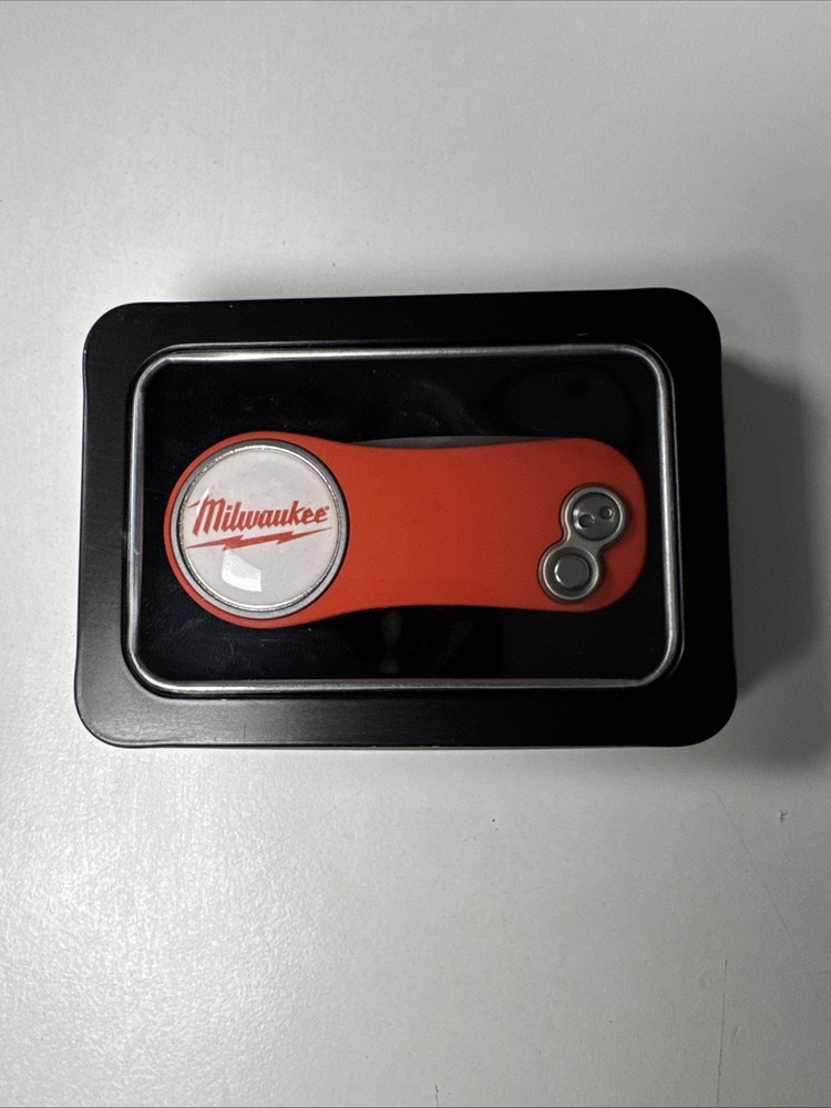 Milwaukee Tools Pitch Fix Divot Tool With Pencil Sharpener