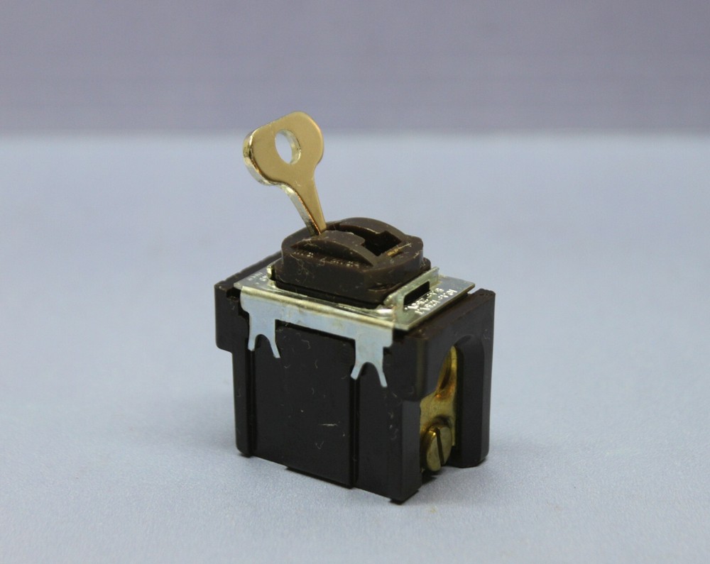 💡 Keyed Lock Locking Single-Pole ON/OFF Toggle Switch, Despard Interchangeable