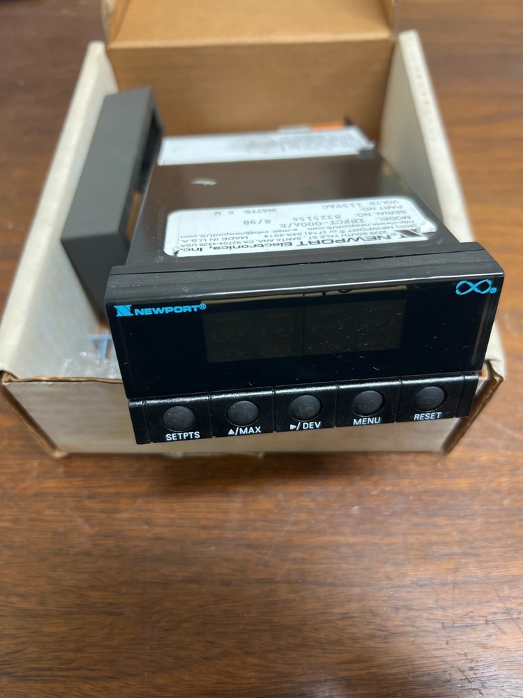 Newport Electronics INFCT-000A/E Panel Meter