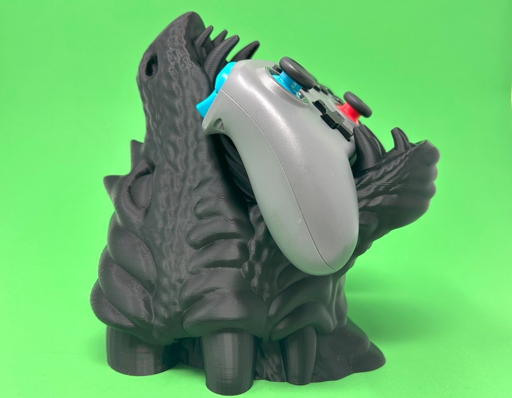 Dragon Controller Holder – Fantasy Gaming Accessory & Desk Decor - Black