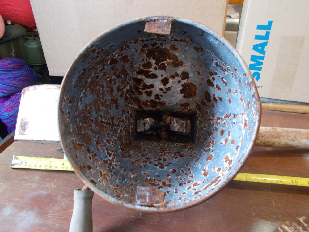 Antique Seed/Fertilizer Spreader with Hand Crank