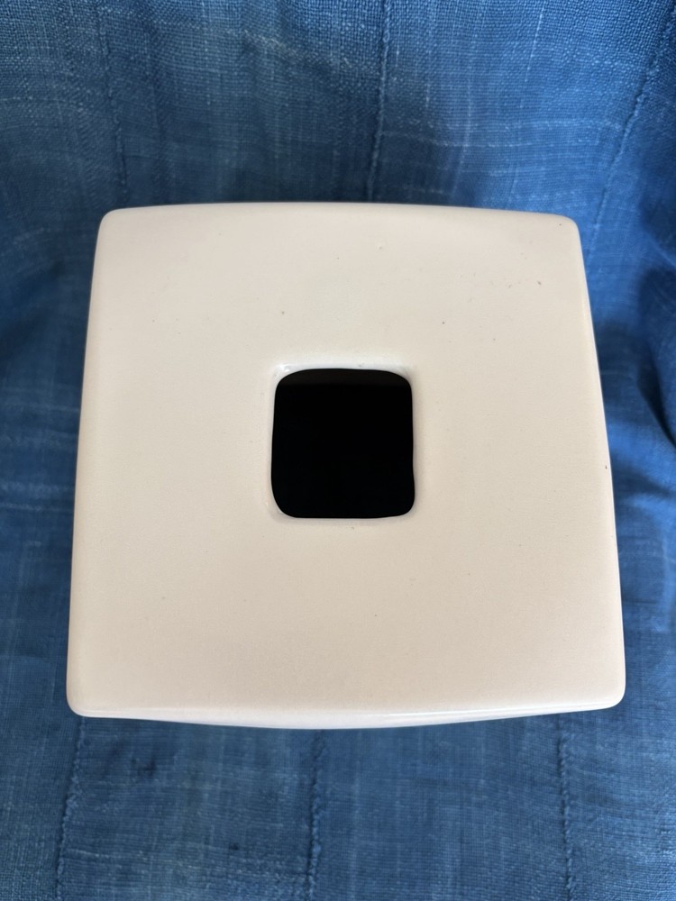 Pottery Barn Mason Stoneware Tissue Box Cover Ivory
