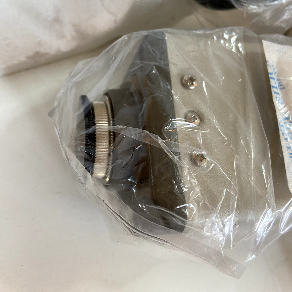 Hitachi CCD Camera Television KP-111U CCTV All Solid State with Manual