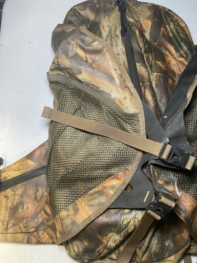 Badlands Hunting Backpack Camo Used