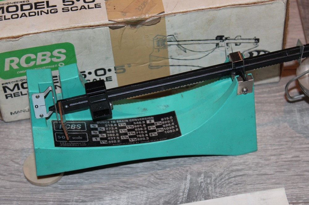 RCBS MODEL 505 POWDER / RELOADING SCALE 5-0-5
