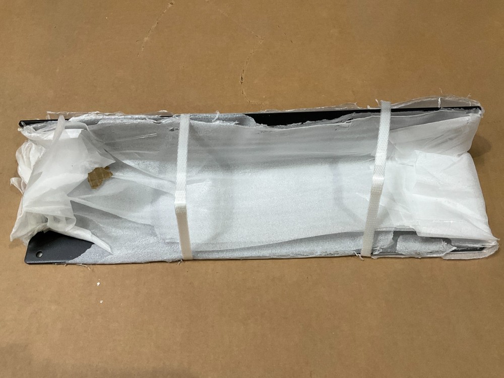 Tripp Lite Open Frame Rack 45U SR2POST ✅ ❤️️ ✅ ❤️ NEW! SEALED! ✅ ❤️️ ✅ ❤️