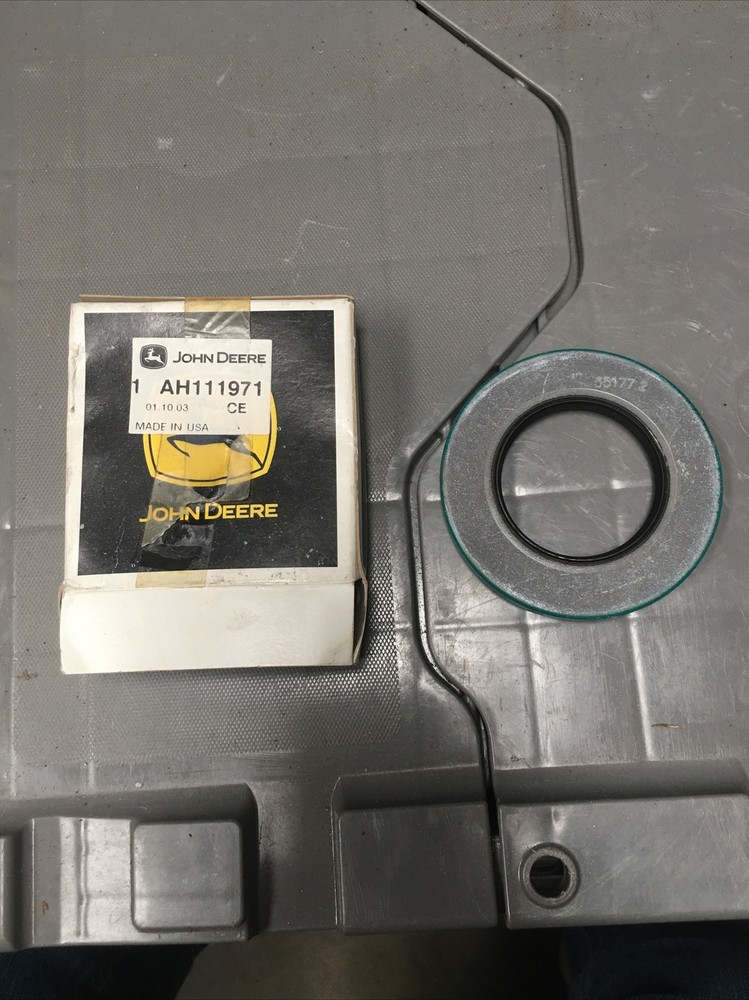 john deere seal #AH111971